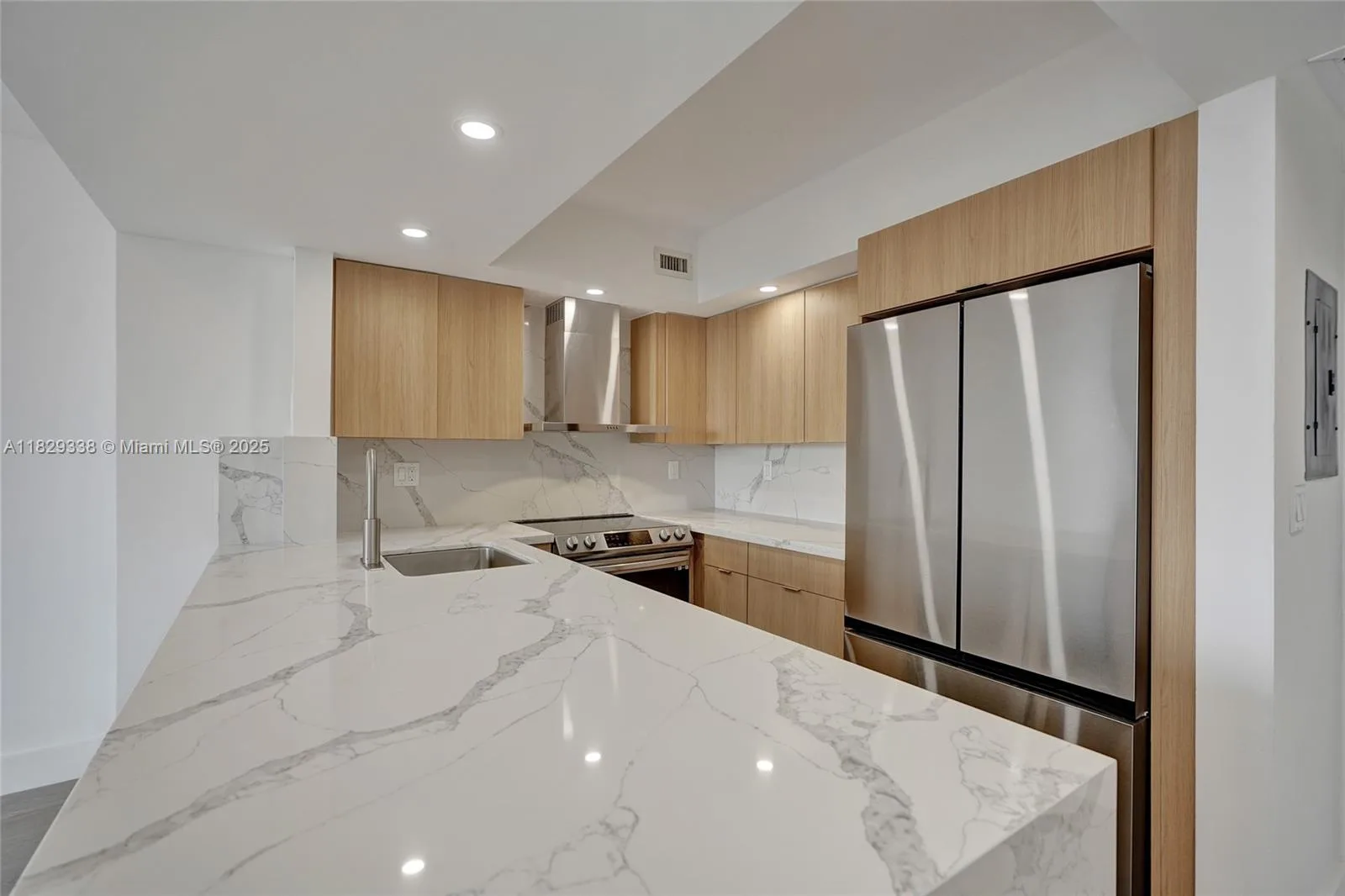 5600 Collins Ave # 10L, Miami Beach, FL 33140 photo 13