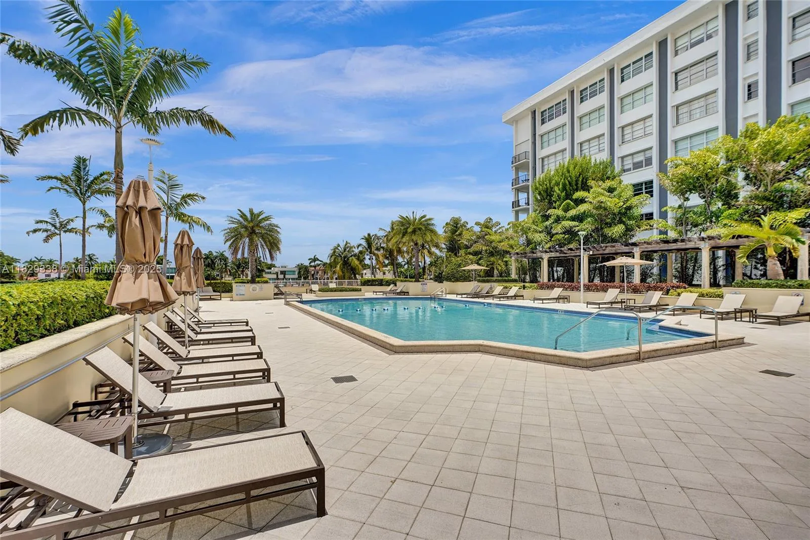 5600 Collins Ave # 10L, Miami Beach, FL 33140 photo 8