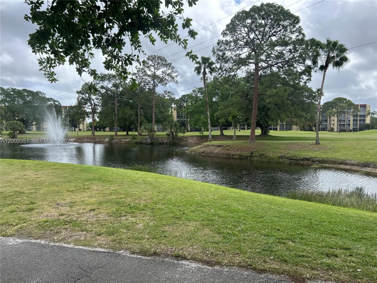 3597 Birdie Dr # 308, Green Acres, FL 33460