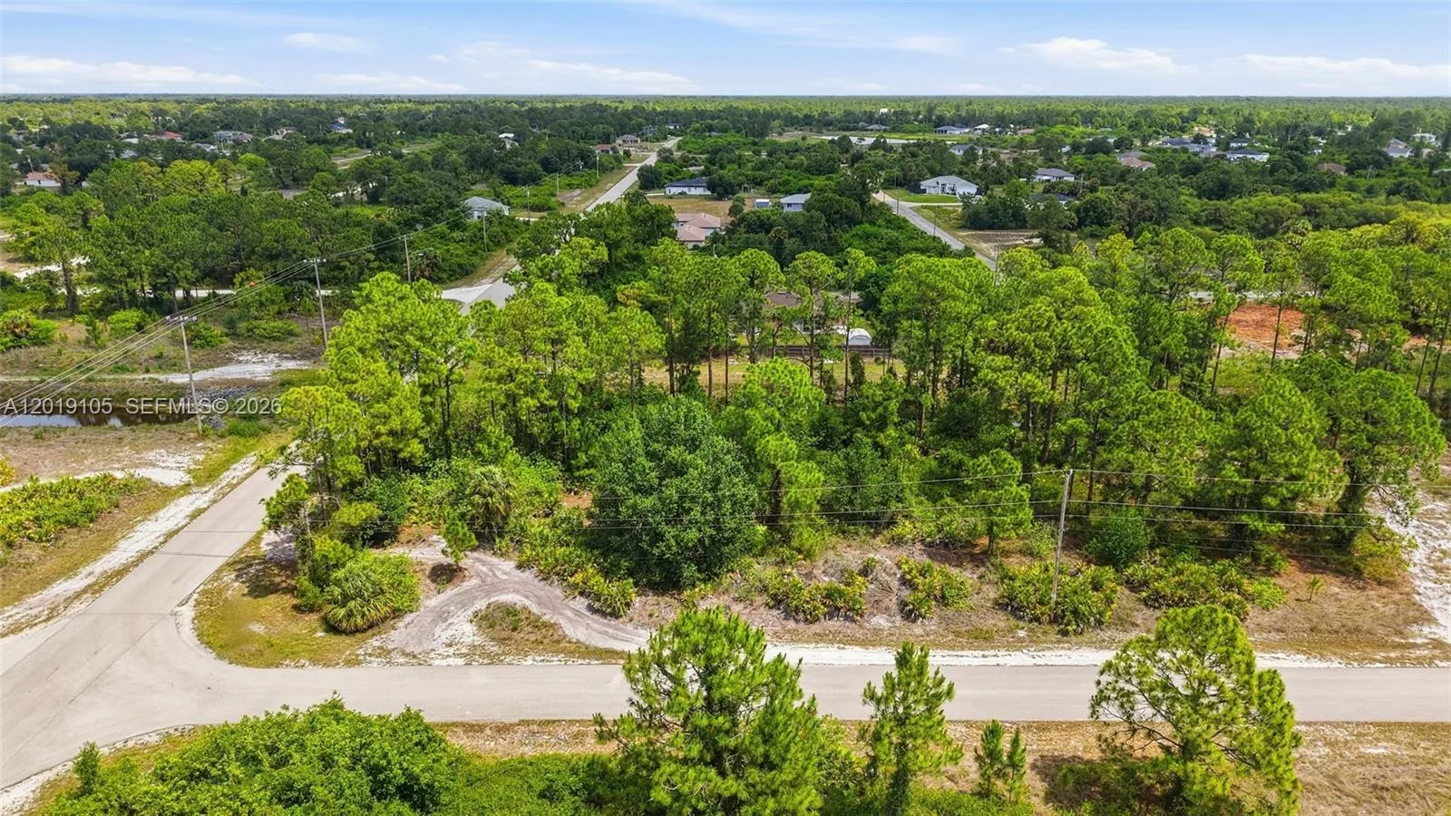 911 Sterling, Lehigh Acres, FL 33974 photo 4