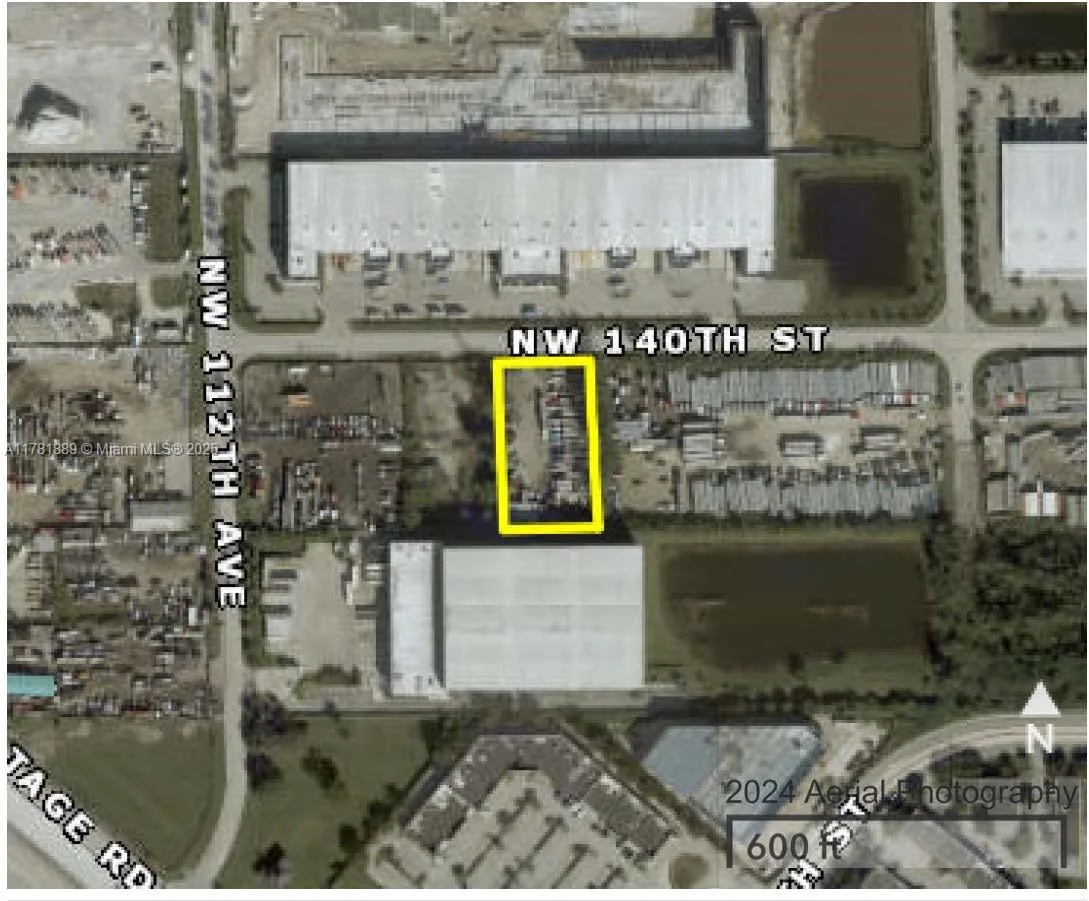 NW 140th St, Hialeah Gardens FL 33018