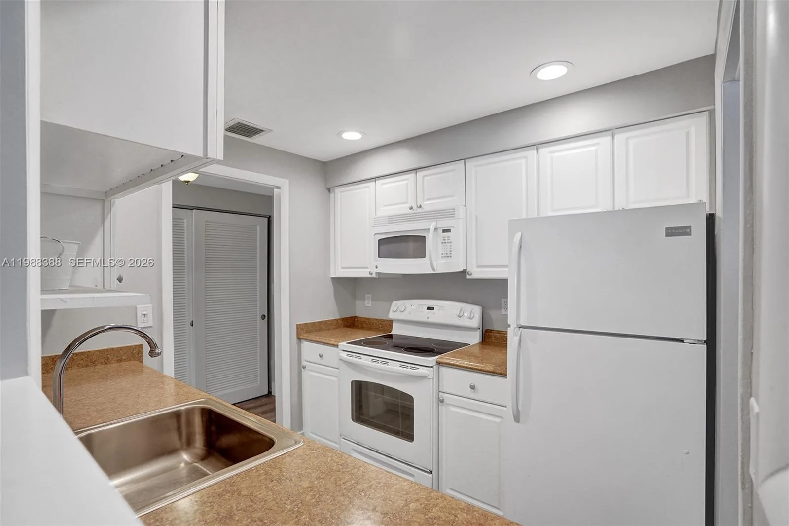 400 N Riverside Dr # 214, Pompano Beach, FL 33062 photo 3