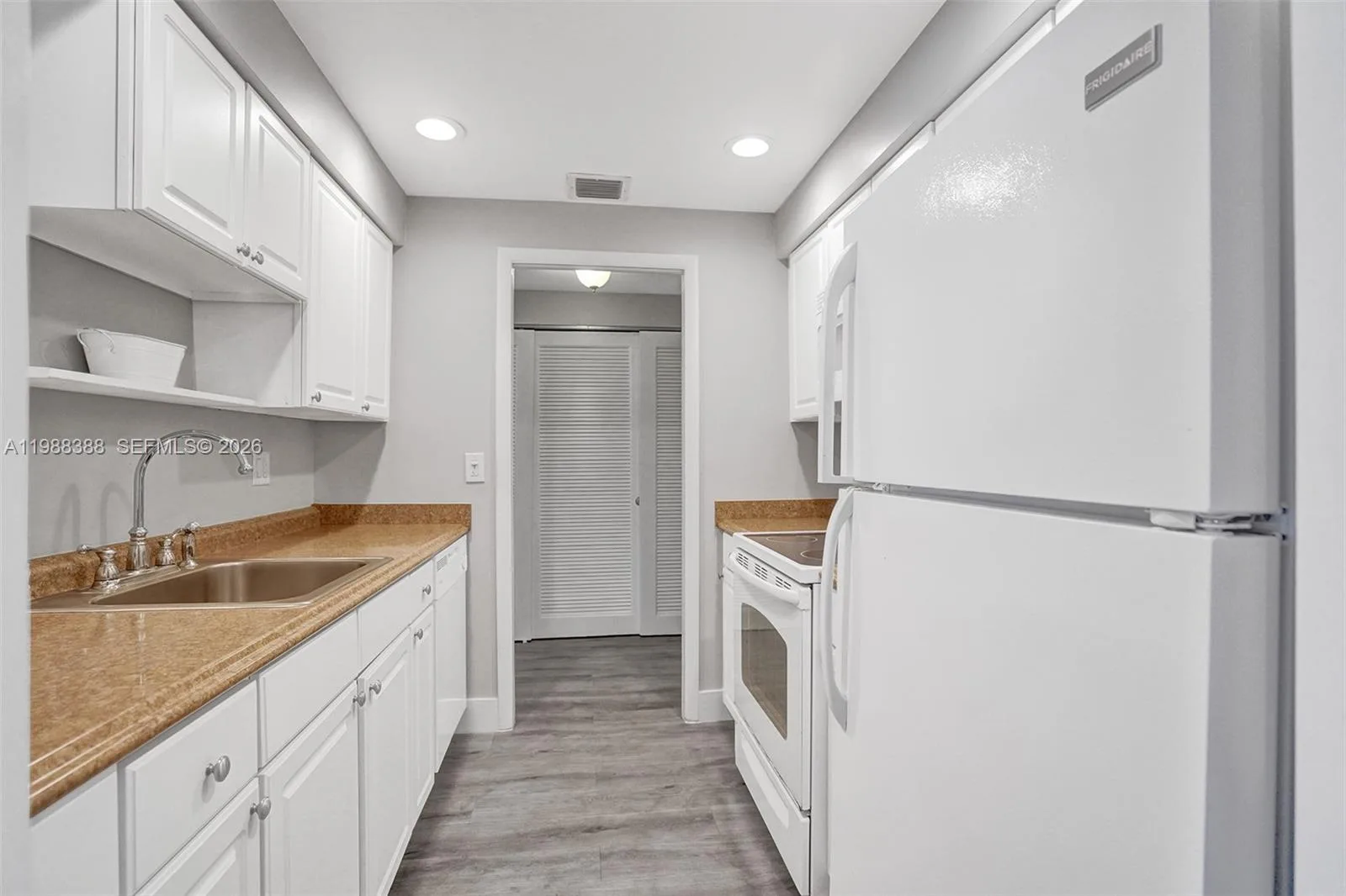 400 N Riverside Dr # 214, Pompano Beach, FL 33062 photo 4