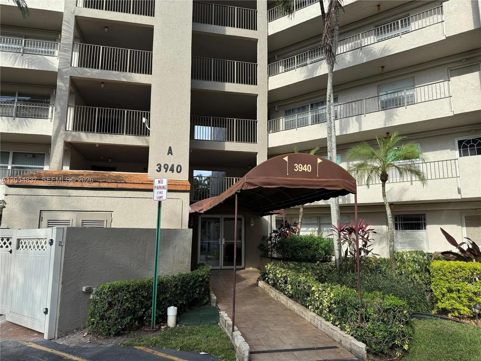 3940 Inverrary Blvd # 106-A, Lauderhill, FL 33319