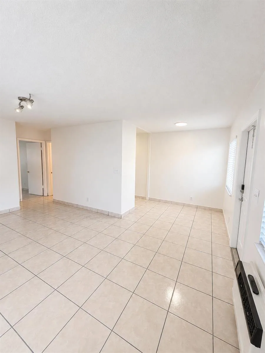 1814 E Oakland Park # 41, Oakland Park, FL 33306 photo 4
