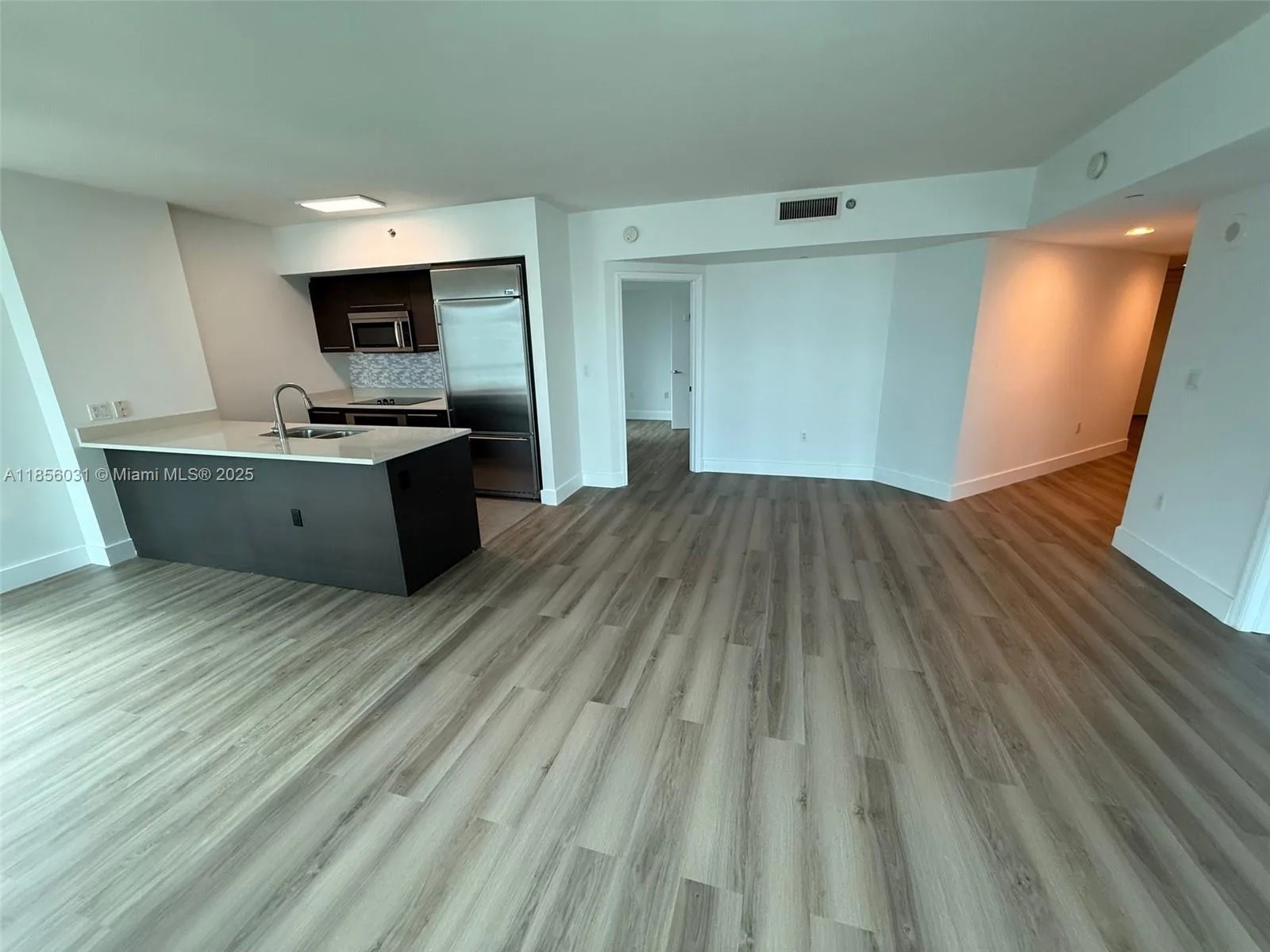 55 SE 6th St # 1902, Miami, FL 33131 photo 6