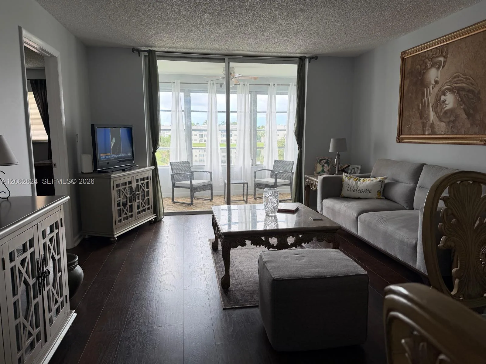 8220 Sunrise Lakes Blvd # 211, Sunrise, FL 33322