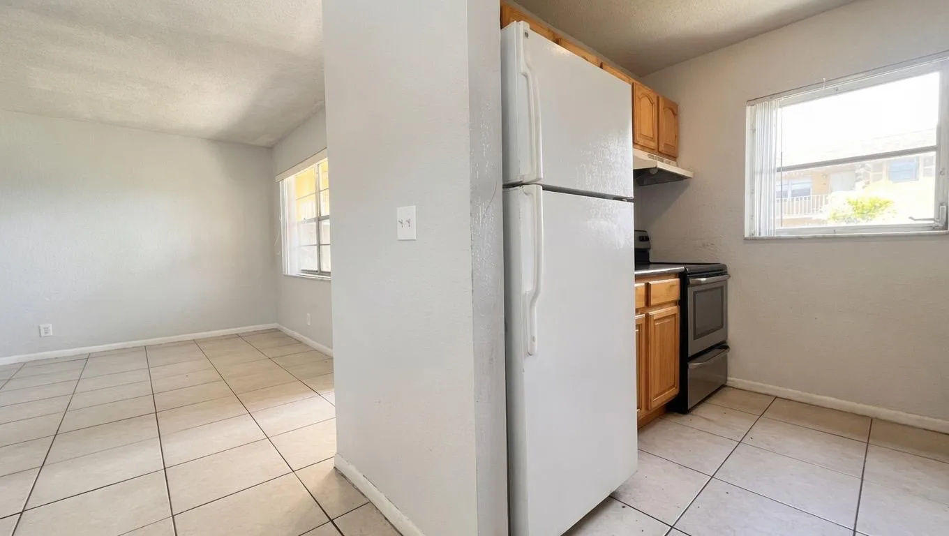 200 Croton Avenue # 111, Lantana, FL 33462 photo 5