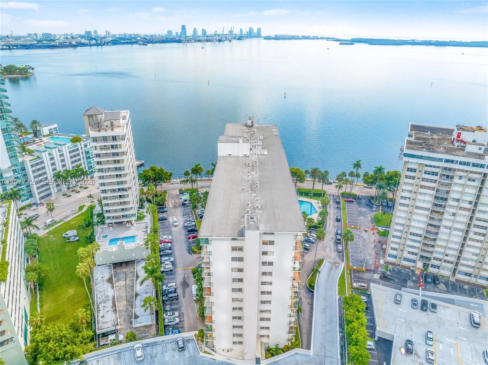 Brickell Bay Tower – photo 18