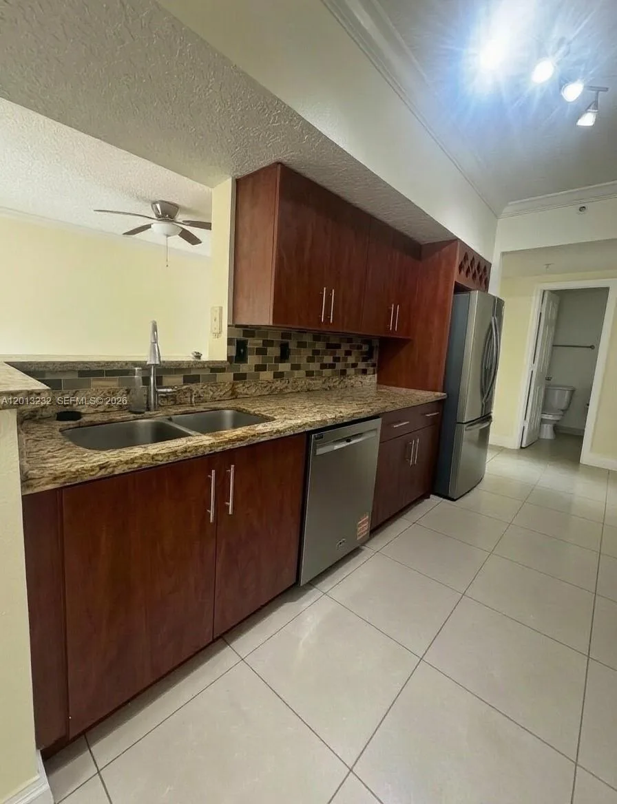 220 SW 116th Ave # 15207, Pembroke Pines, FL 33025 photo 4