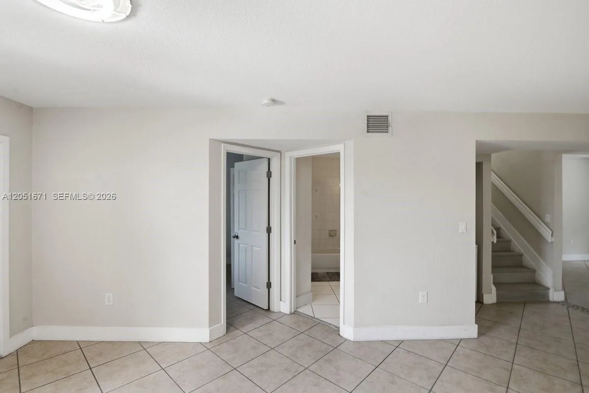 15250 SW 134th Pl # 110, Miami, FL 33177 photo 5