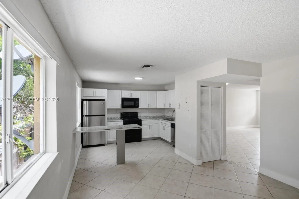 15250 SW 134th Pl # 110, Miami, FL 33177 photo 6