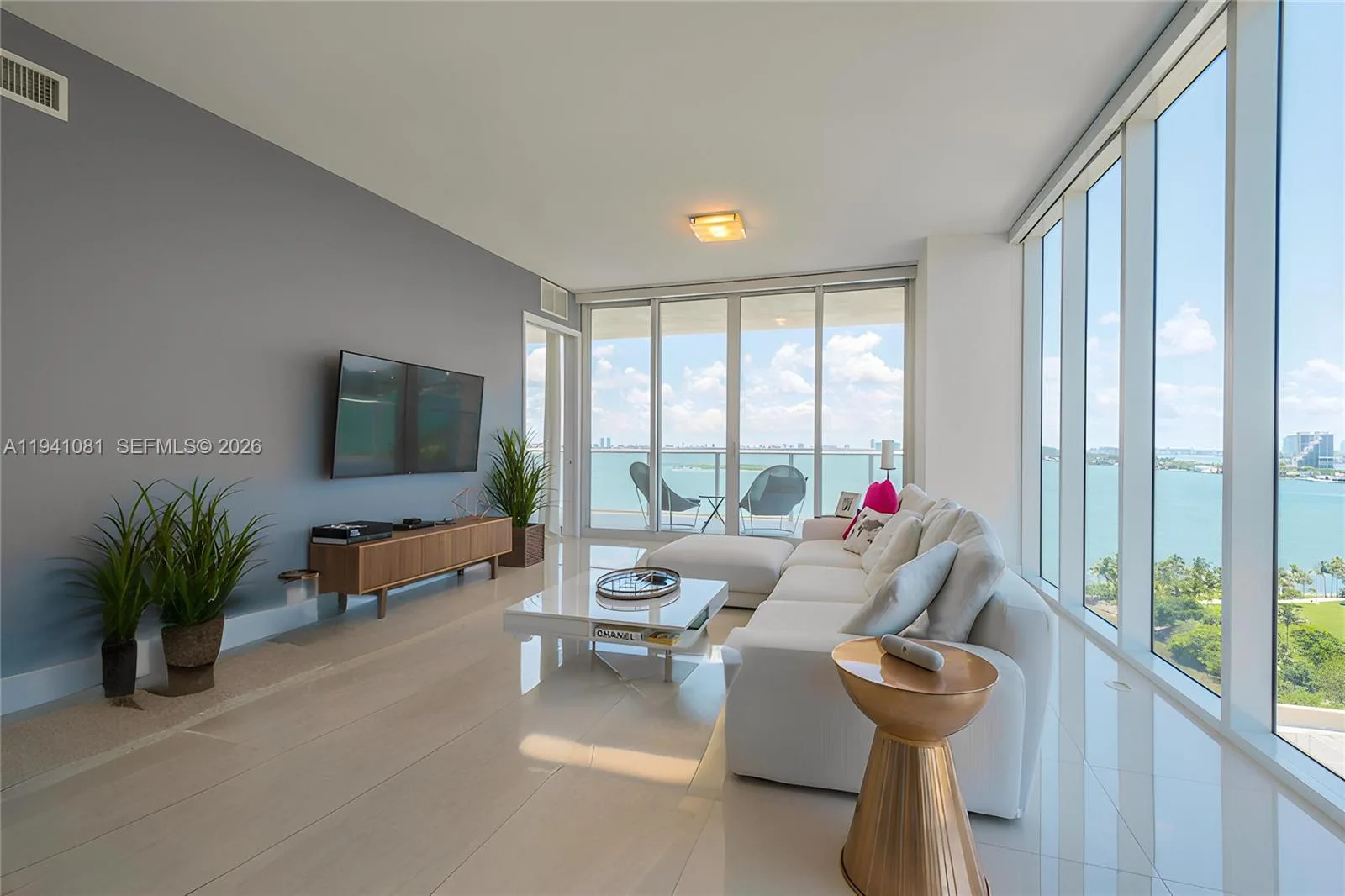 2020 N Bayshore Dr # 1510, Miami, FL 33137