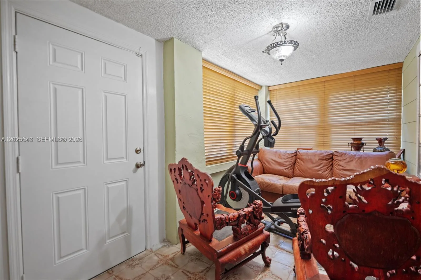 1053 NW 28th St, Miami, FL 33127 photo 5