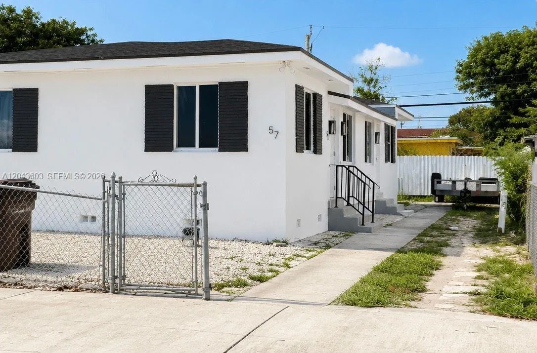 59 E 10th St, Hialeah, FL 33010 photo 2