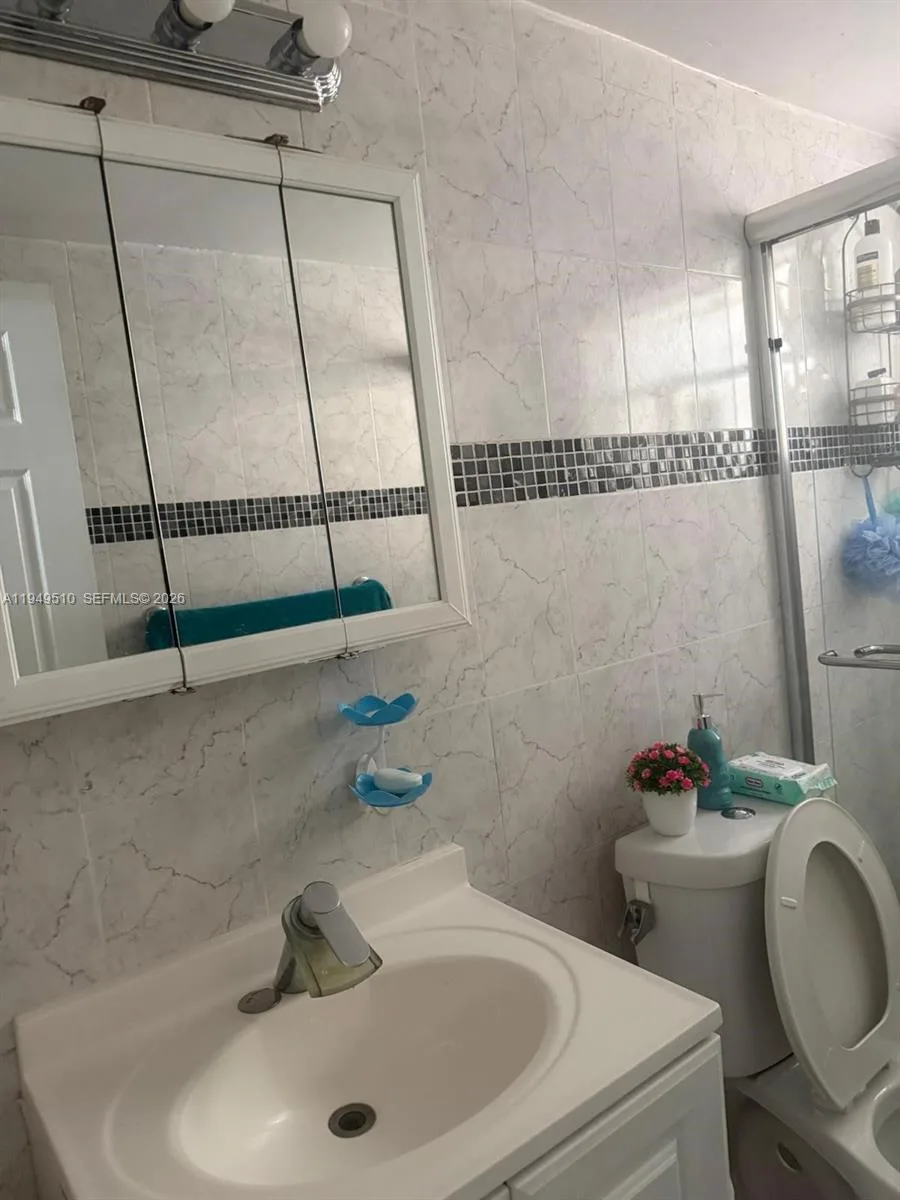 350 E 21st St # 108, Hialeah, FL 33010 photo 10