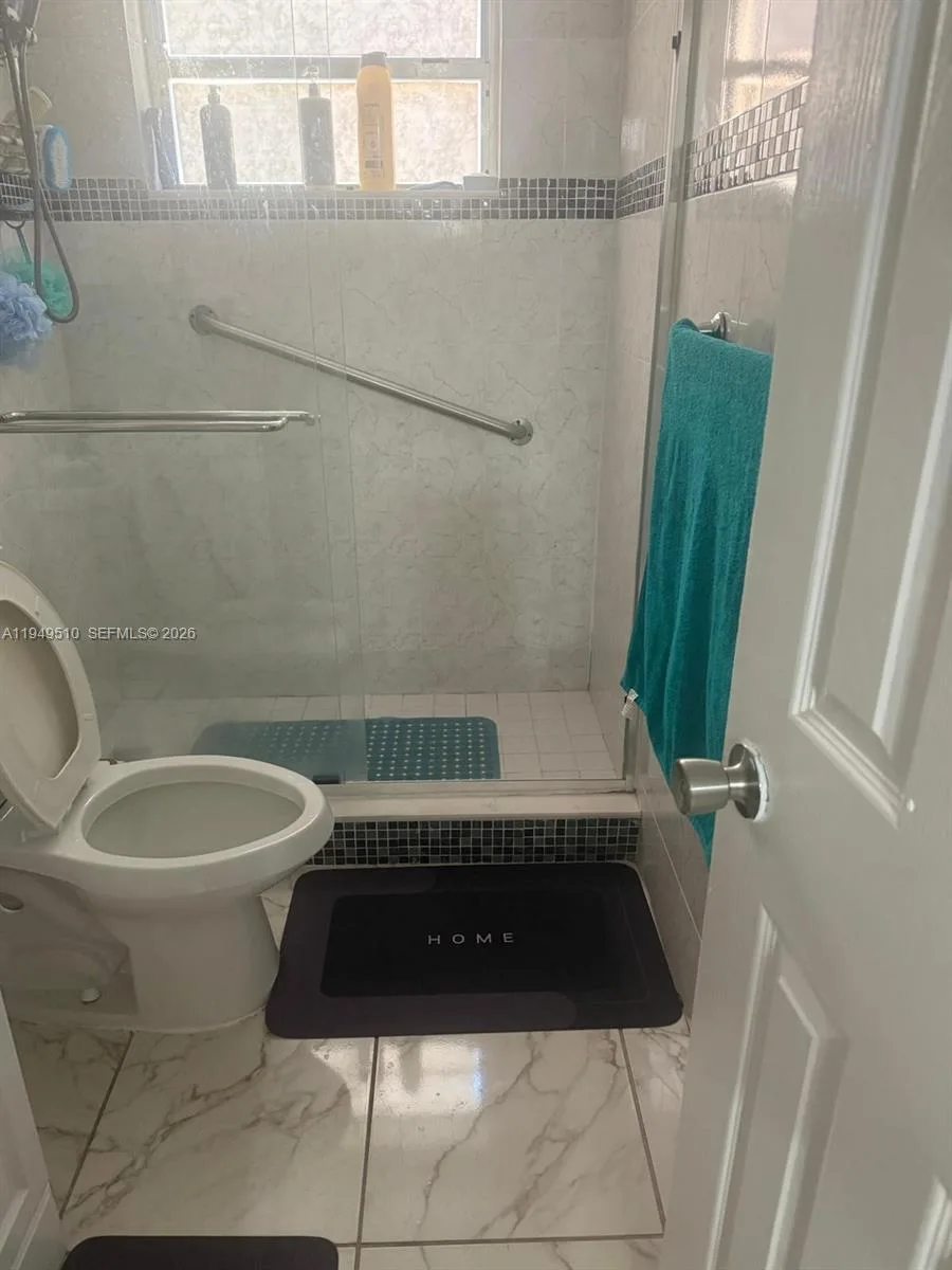 350 E 21st St # 108, Hialeah, FL 33010 photo 11