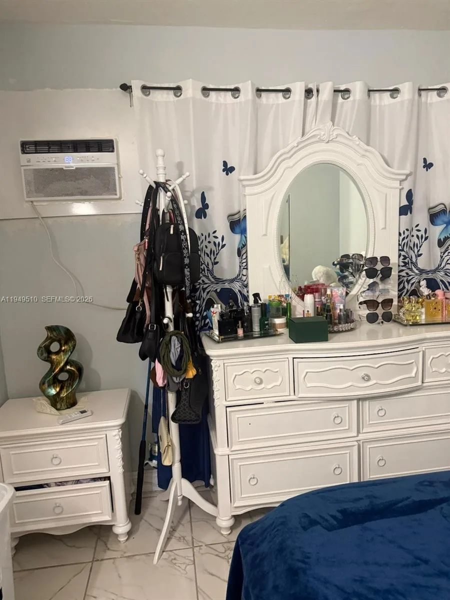 350 E 21st St # 108, Hialeah, FL 33010 photo 2