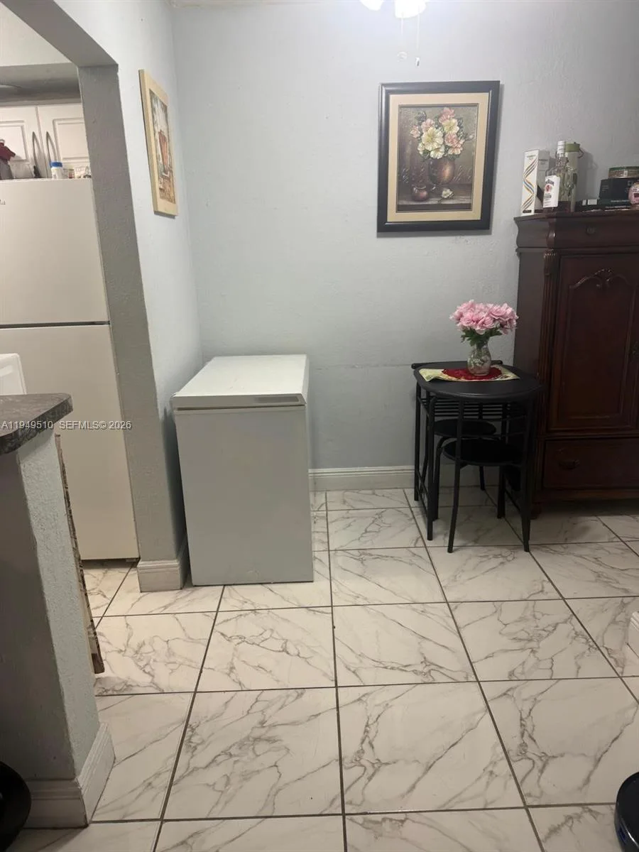 350 E 21st St # 108, Hialeah, FL 33010 photo 5