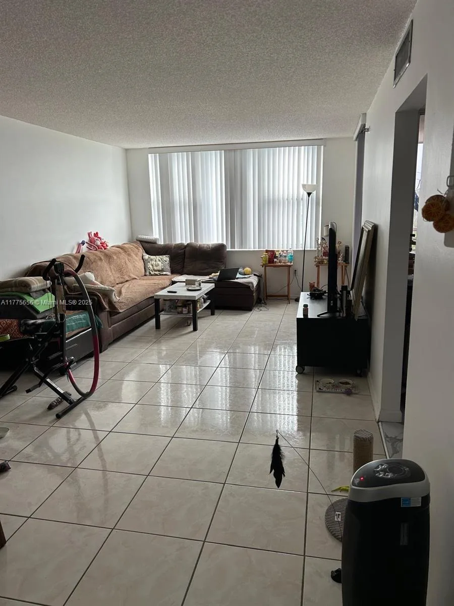 17890 W Dixie Highway # 714, North Miami Beach, FL 33160 photo 6