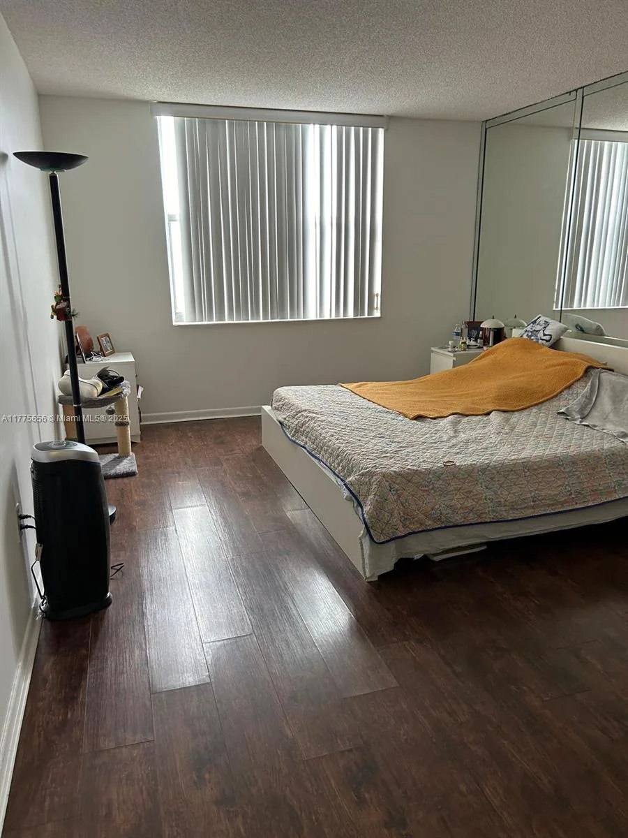 17890 W Dixie Highway # 714, North Miami Beach, FL 33160 photo 9