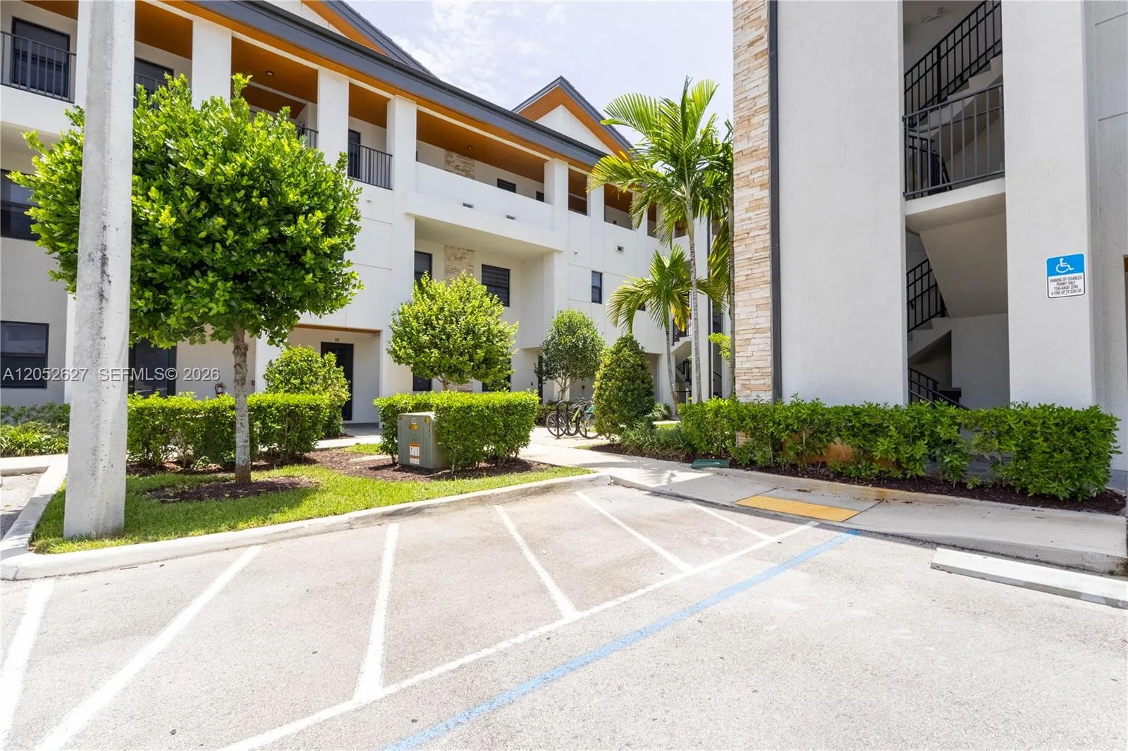 10407 NW 82nd St # 12, Doral, FL 33178