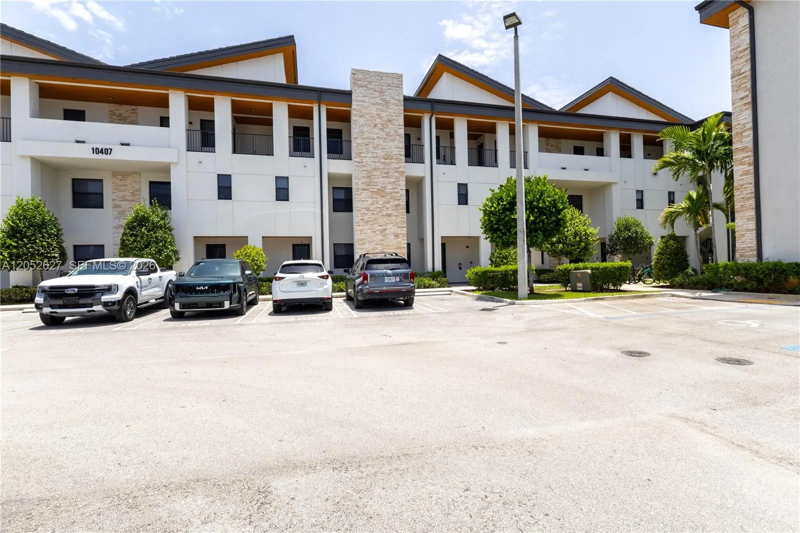10407 NW 82nd St # 12, Doral, FL 33178 photo 4