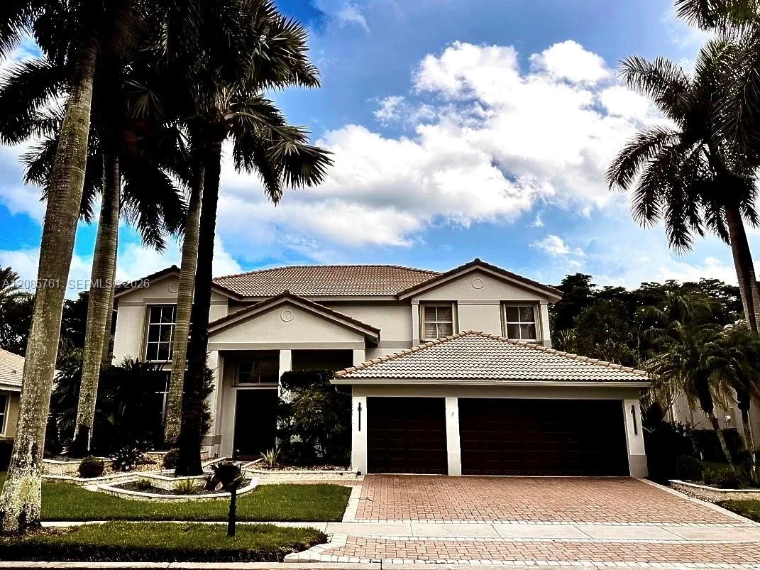 1606 Victoria Pointe Cir, Weston, FL 33327