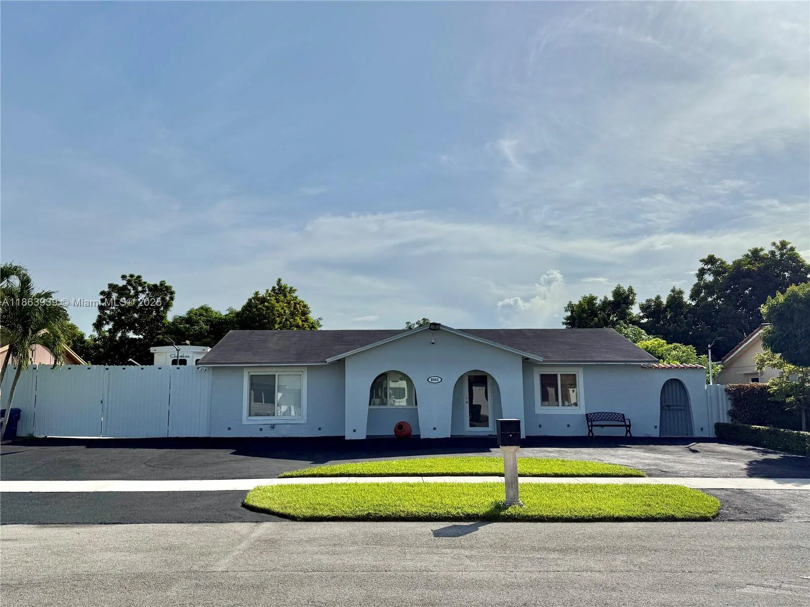 6553 SW 148th Pl, Miami, FL 33193 photo 2