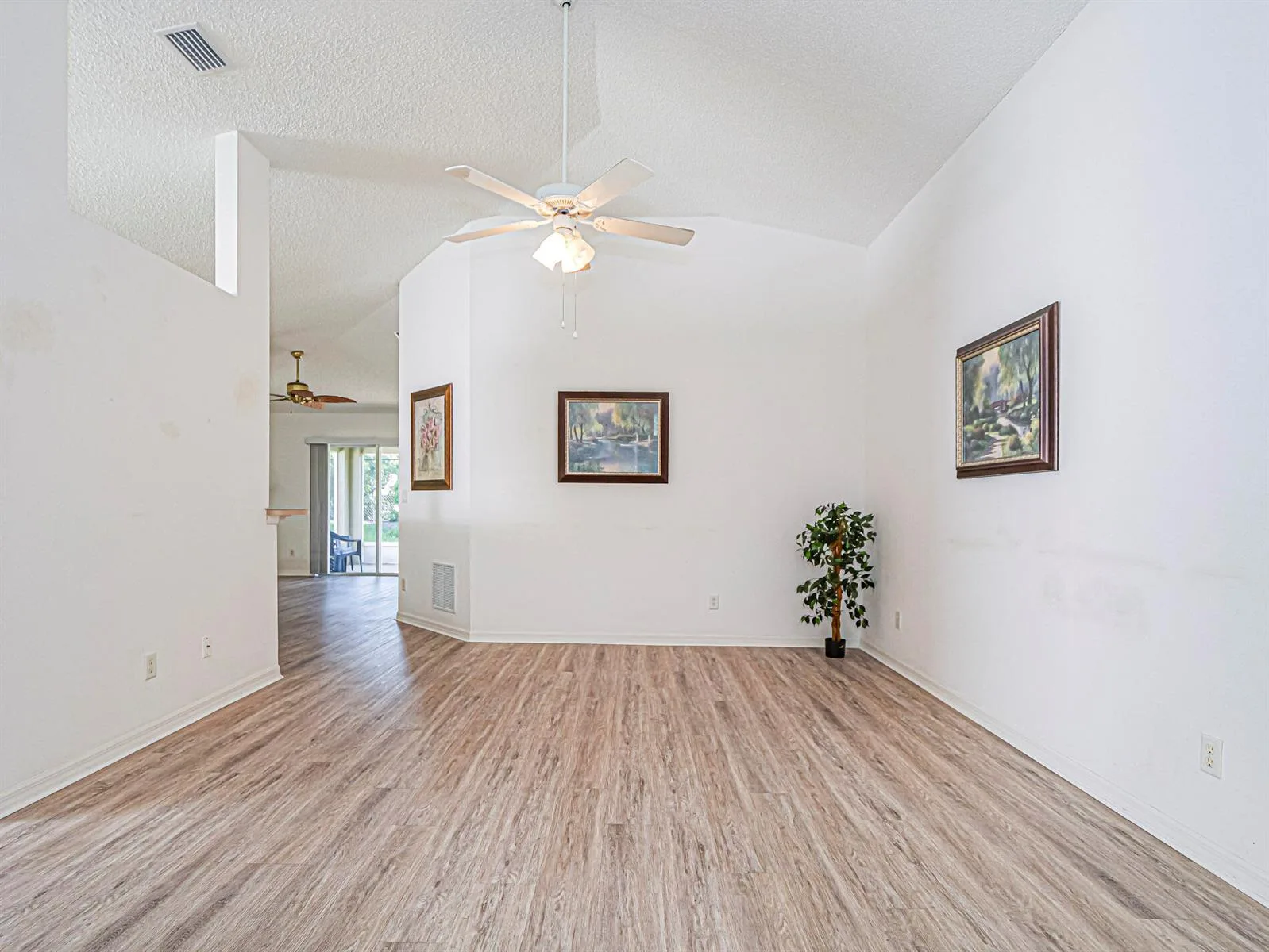 1143 N 13TH Square, Vero Beach, FL 32960 photo 10