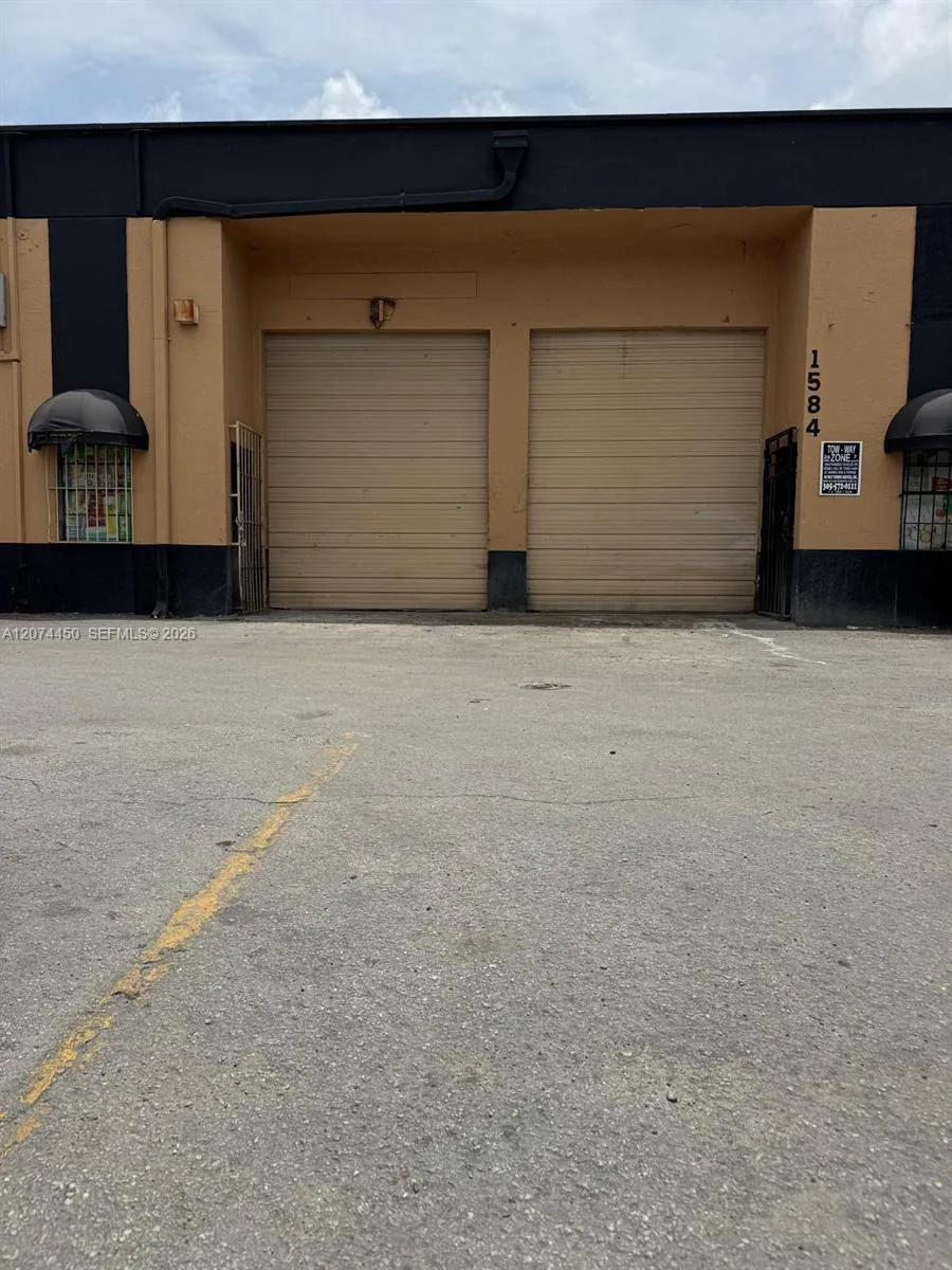 1579 W 39 pl # 1579, Hialeah, FL 33012
