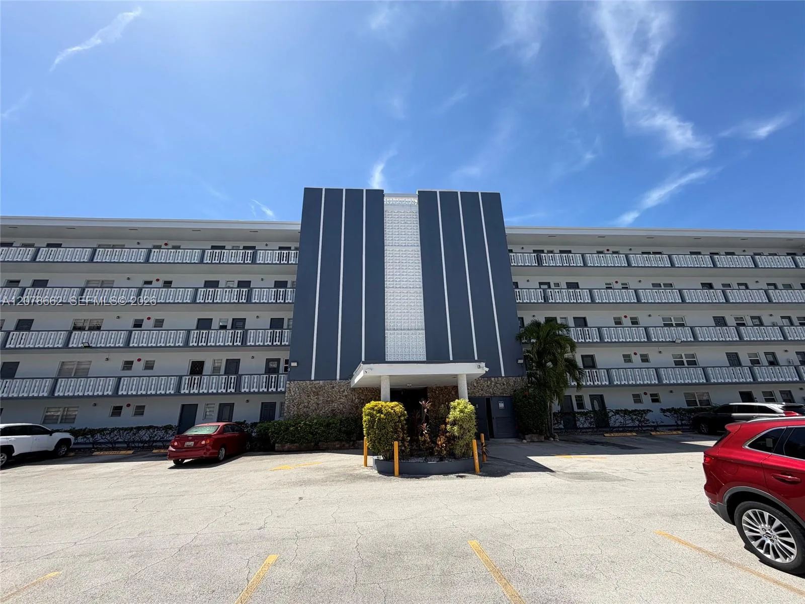 232 NE 12th Ave # 103, Hallandale Beach, FL 33009