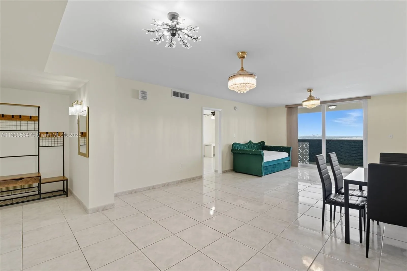 1833 S Ocean Dr # 1809, Hallandale Beach, FL 33009 photo 4