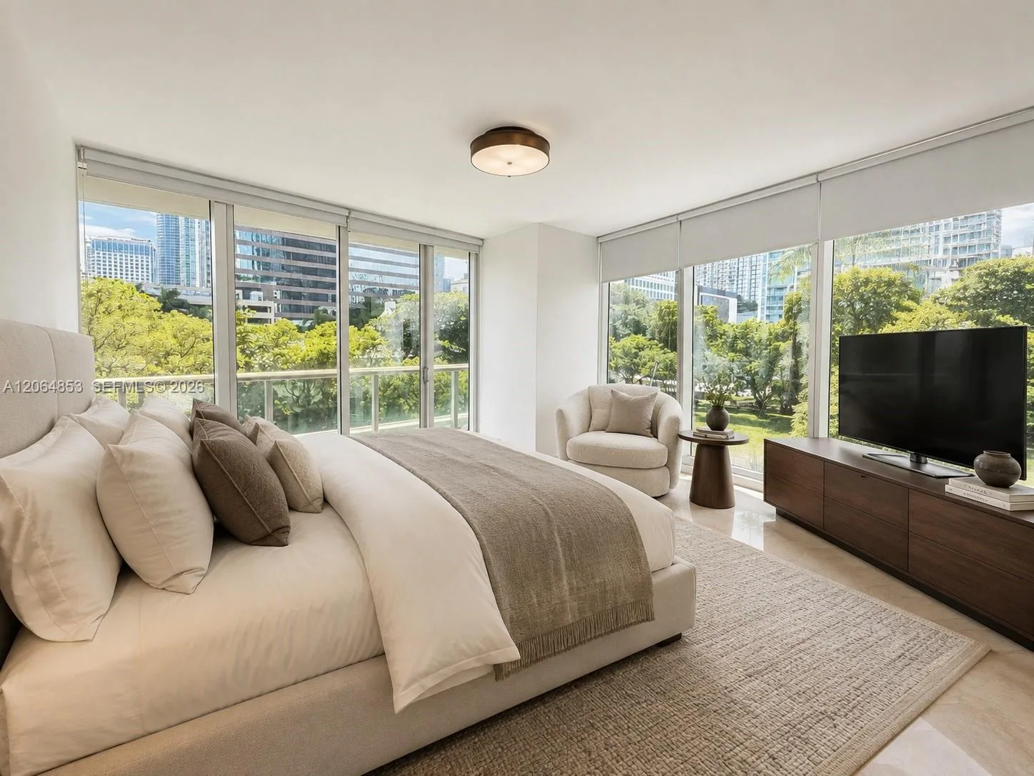 495 Brickell Ave # 411, Miami, FL 33131 photo 4