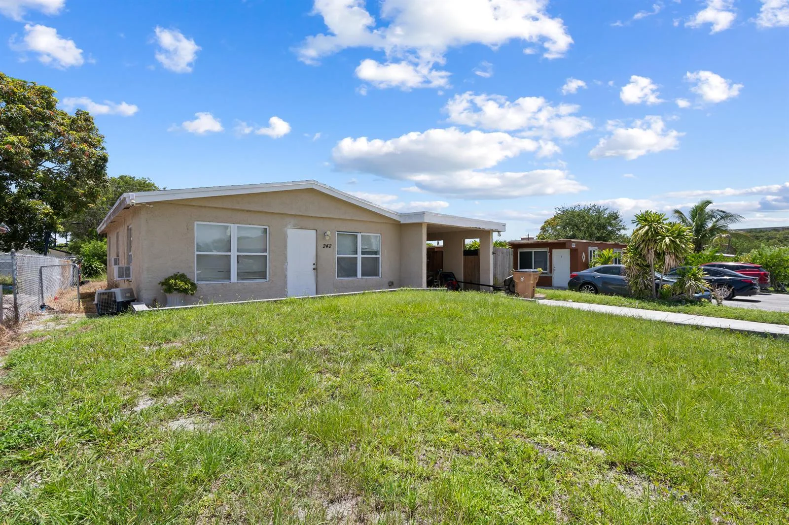 242 SW 3RD Street, Deerfield Beach, FL 33441 photo 2