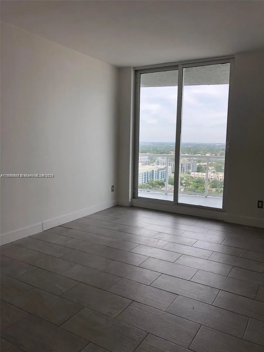 315 NE 3rd Ave # 2009, Fort Lauderdale, FL 33301 photo 10