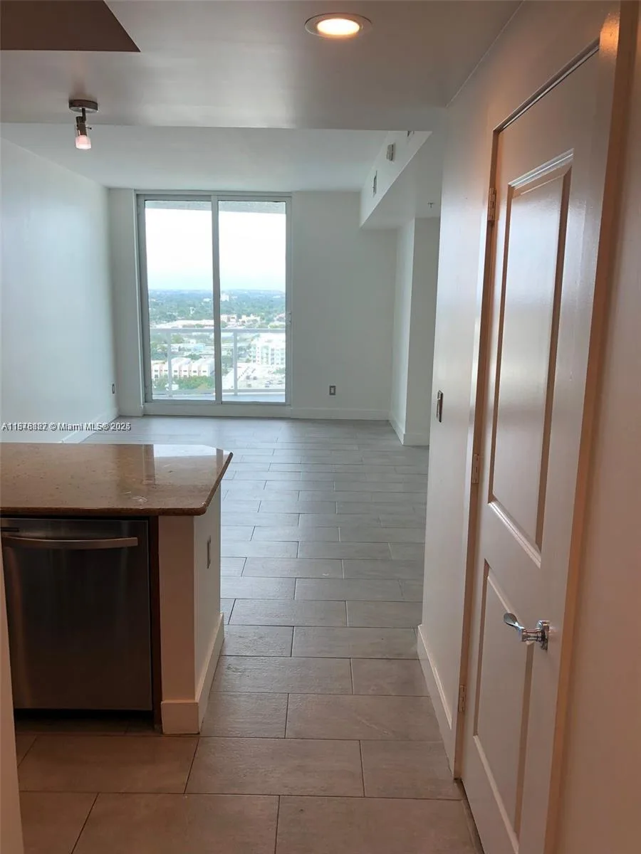 315 NE 3rd Ave # 2009, Fort Lauderdale, FL 33301 photo 2