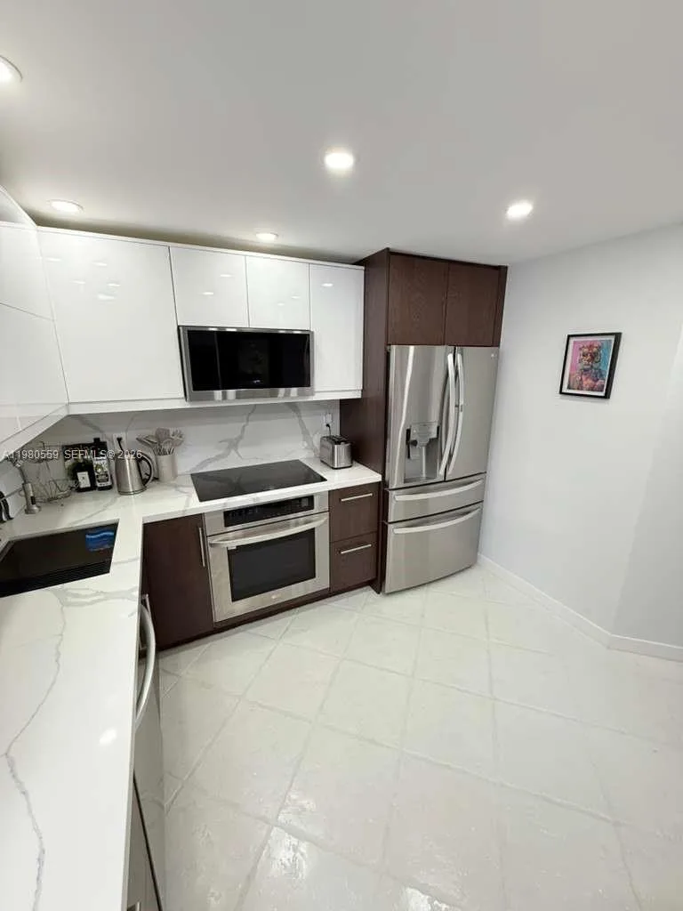 2750 NE 183rd St # 606, Aventura, FL 33160 photo 2