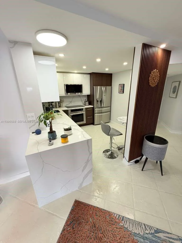 2750 NE 183rd St # 606, Aventura, FL 33160 photo 3