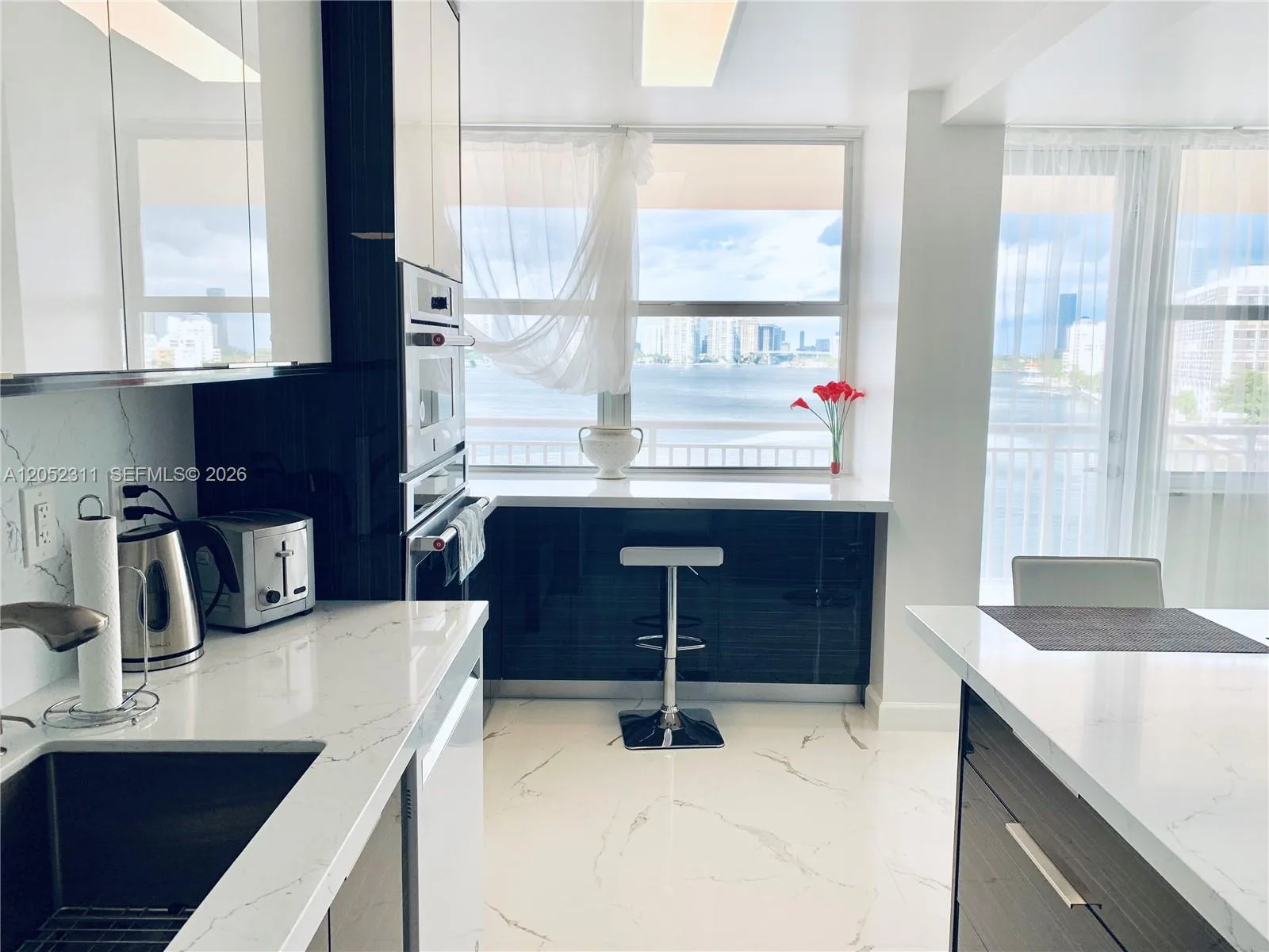 251 174th St # 602, Sunny Isles Beach, FL 33160 photo 11