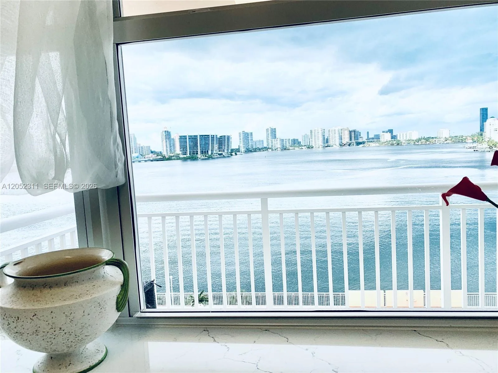 251 174th St # 602, Sunny Isles Beach, FL 33160 — zdjęcie 2