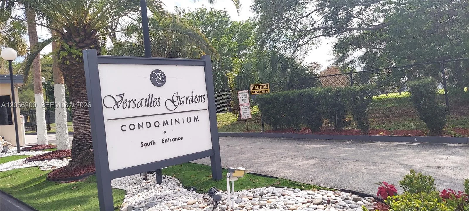 7960 N Colony Cir N # 207, Tamarac, FL 33321