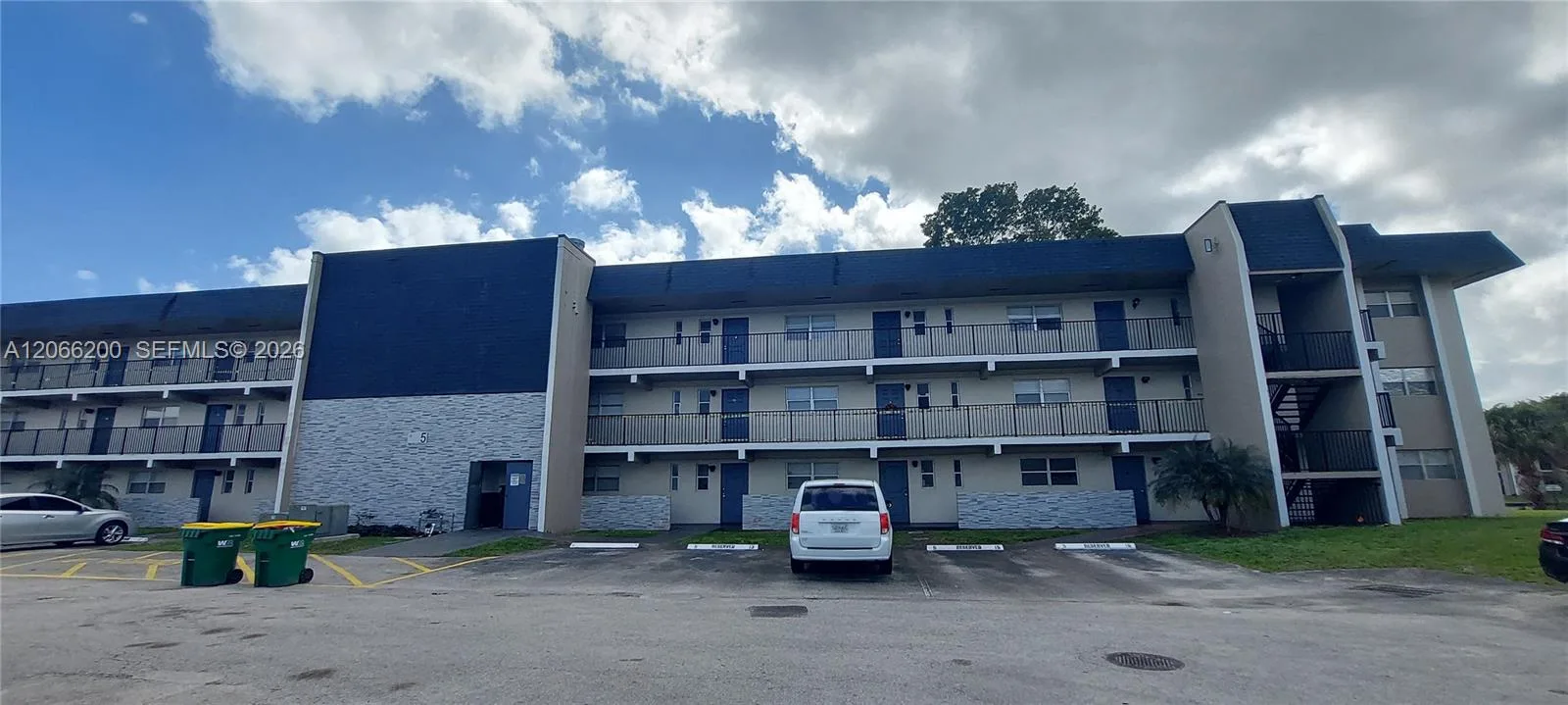 7960 N Colony Cir N # 207, Tamarac, FL 33321 photo 3