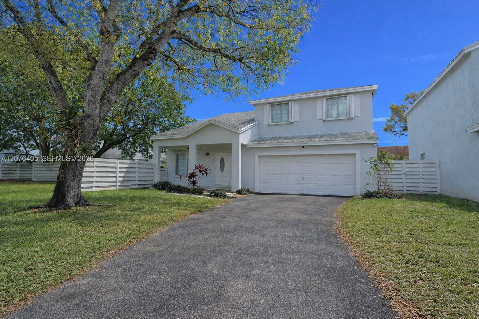 14615 SW 142nd Place Cir, Miami, FL 33186