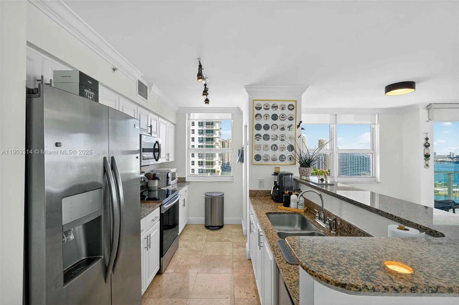 1155 Brickell Bay Dr # 2210, Miami, FL 33131 photo 10
