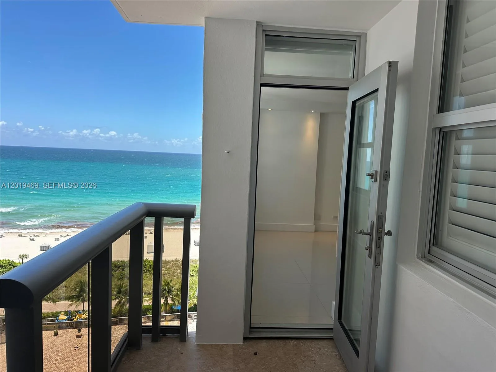 6039 Collins Ave # 1221, Miami Beach, FL 33140