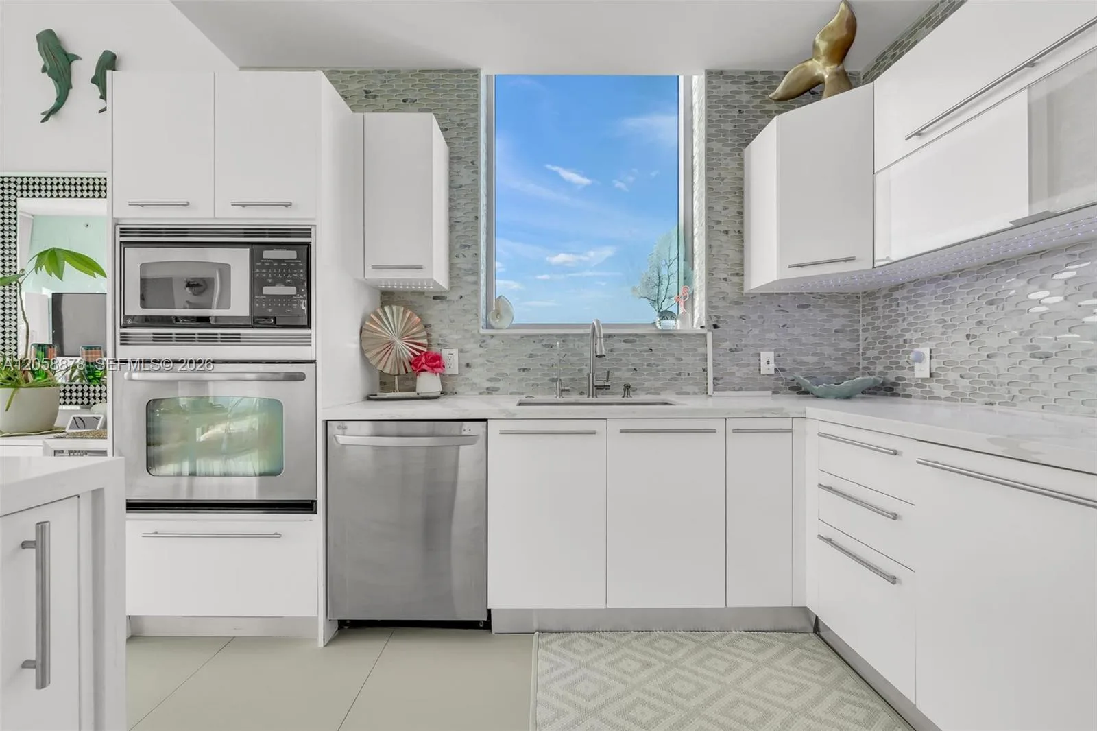 7930 East Dr # 1408, North Bay Village, FL 33141 photo 8