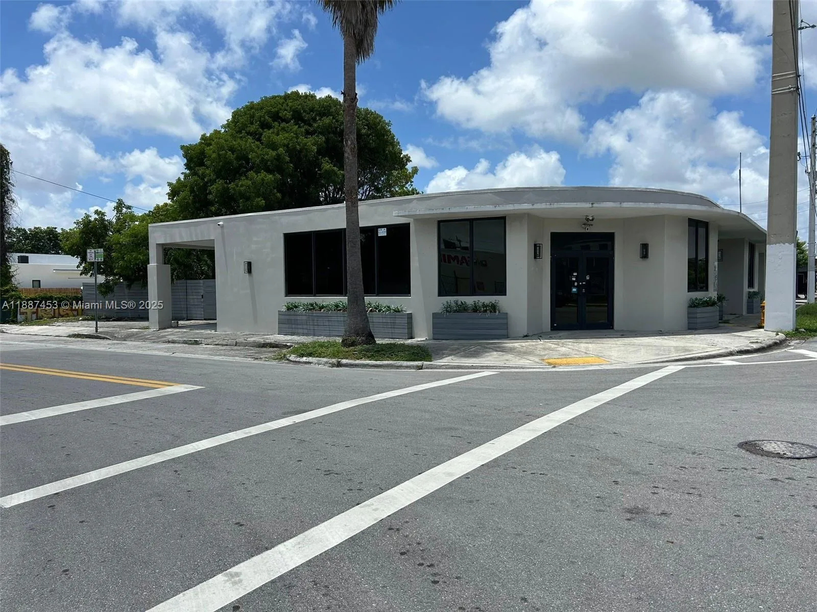4200 NW 2nd Ave, Miami, FL 33127 photo 2