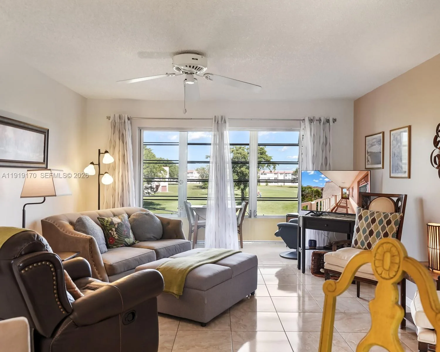 9401 Sunrise Lakes Blvd # 302, Sunrise, FL 33322 photo 4
