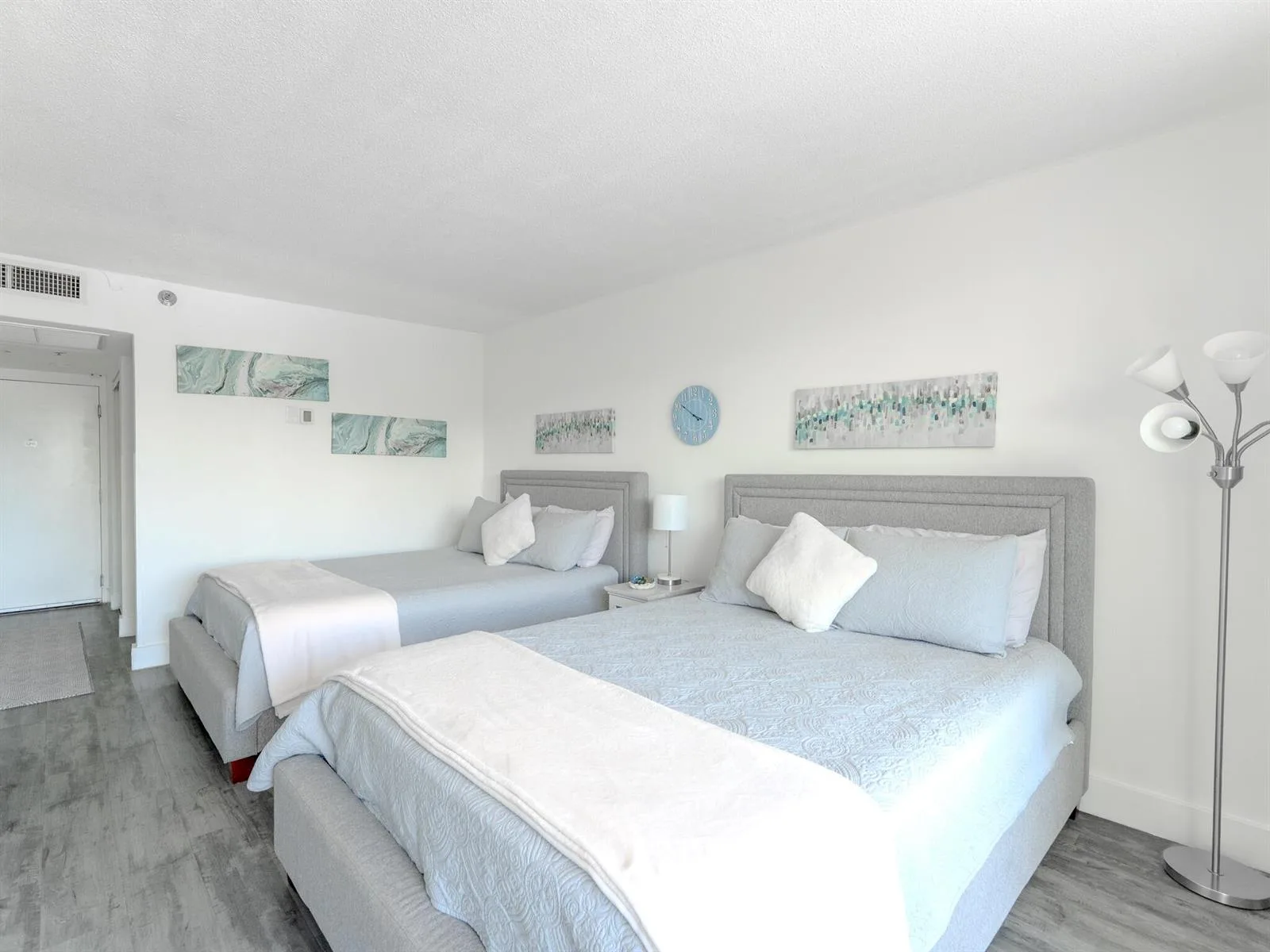 19201 Collins Avenue # 1038, Sunny Isles Beach, FL 33160 photo 2